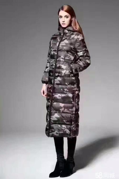 时尚外贸棉服羽绒服厂家一手尾货批发